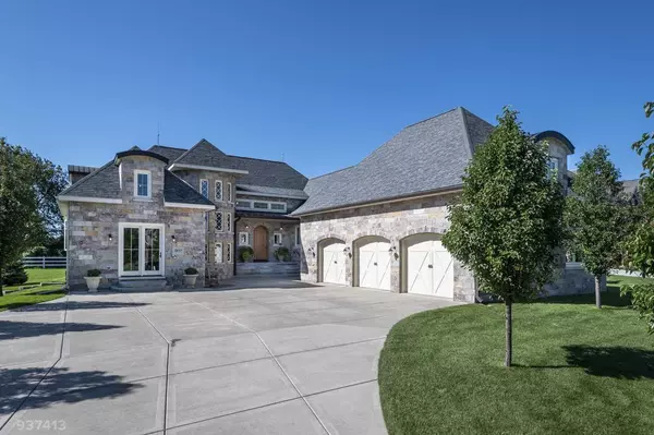 Waunakee, WI 53597,5855 Cobblestone Ln