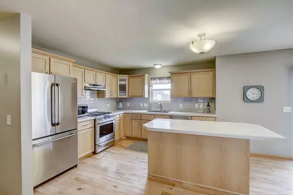 2926 WINTER PARK PL, Madison, WI 53719