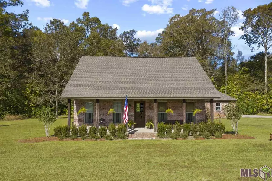 10411 BAINS RD, St Francisville, LA 70775