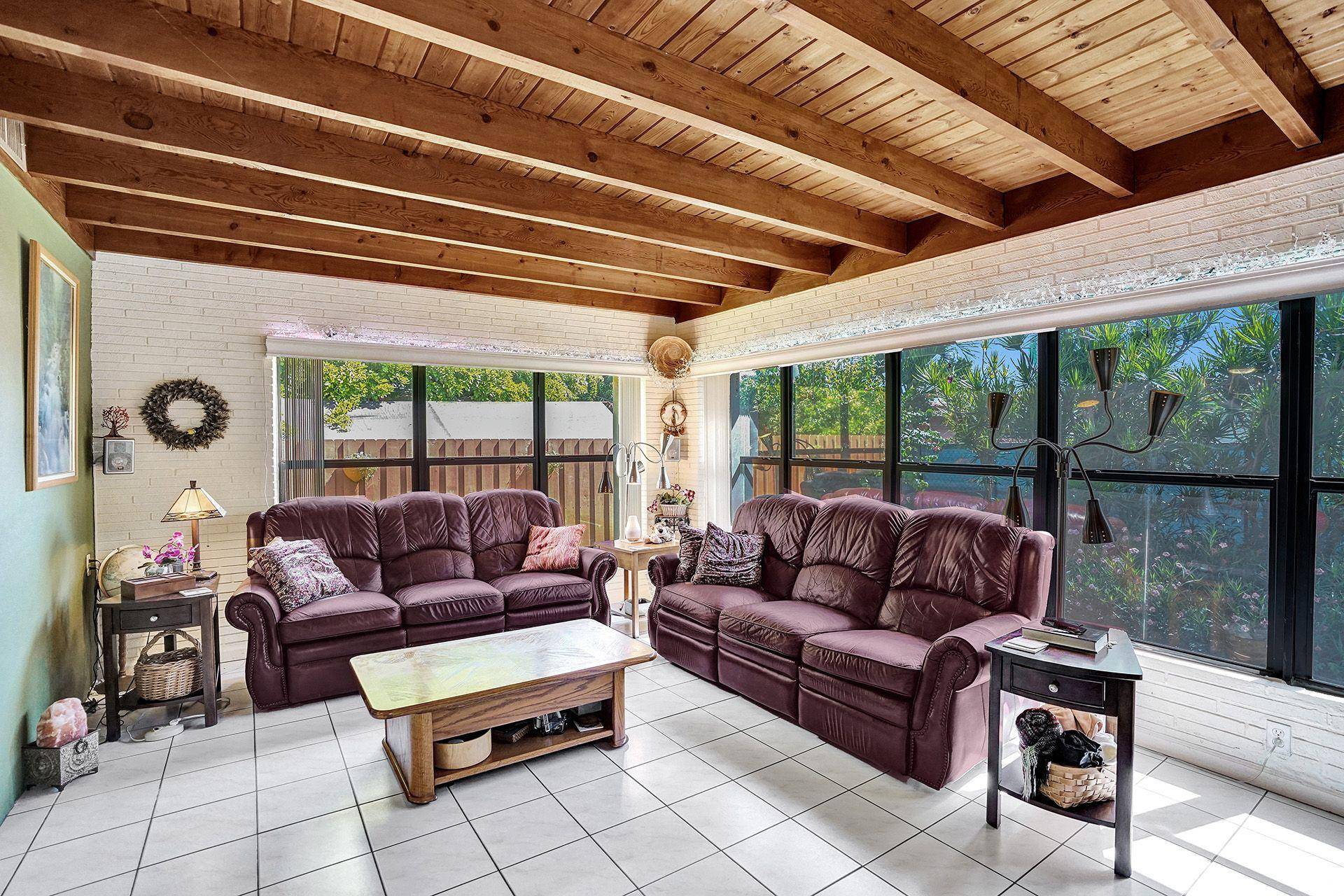 Dania Beach, FL 33312,4966 SW 25th AVE