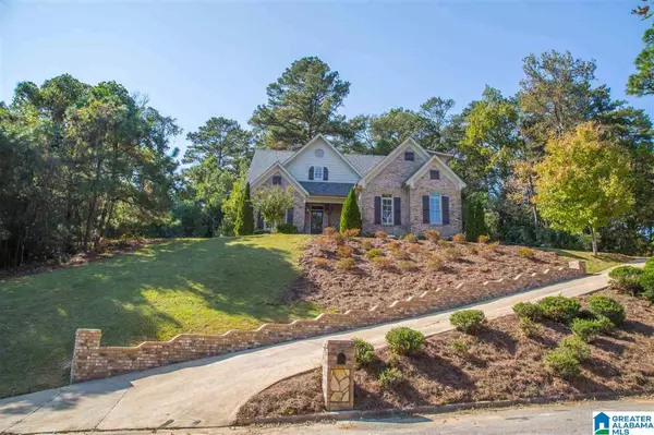 Mountain Brook, AL 35243,2244 STERLINGWOOD DR