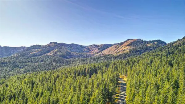 3550 Courchevel Road, Tahoe City, CA 96145