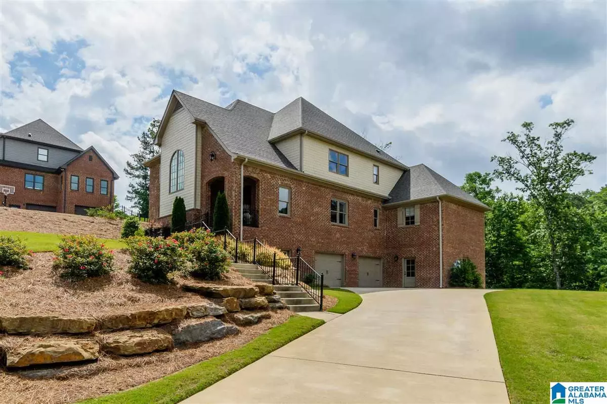 Hoover, AL 35244,532 GREENBRIER WAY