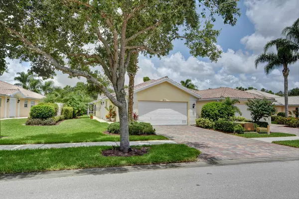 8872 SE Retreat DR, Hobe Sound, FL 33455