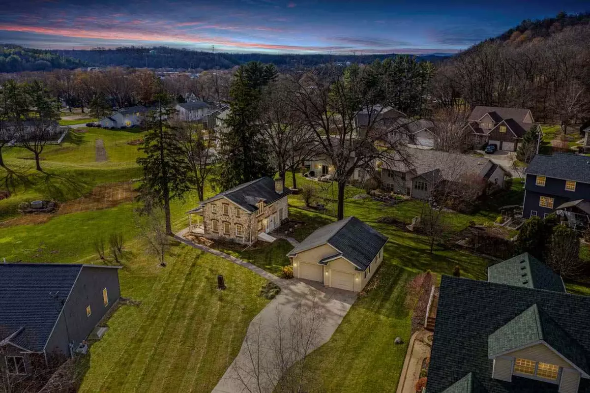 Cross Plains, WI 53528,1992 Lewis St