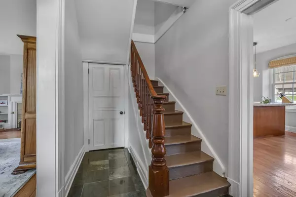 Cross Plains, WI 53528,1992 Lewis St