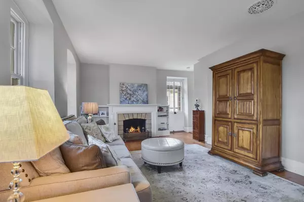 Cross Plains, WI 53528,1992 Lewis St