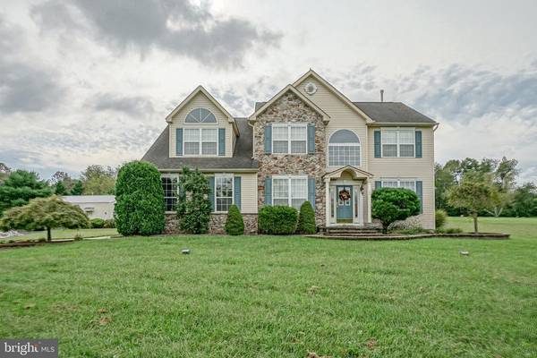 29 PEPPERGRASS DR, Mullica Hill, NJ 08062