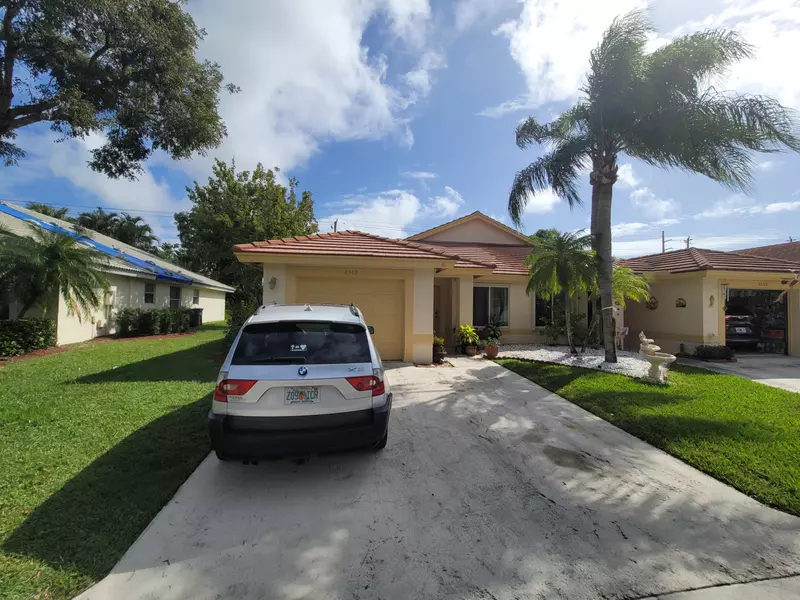 6569 Marissa CIR, Lake Worth, FL 33467