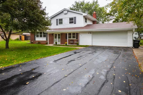 6624 S 122nd St, Franklin, WI 53132