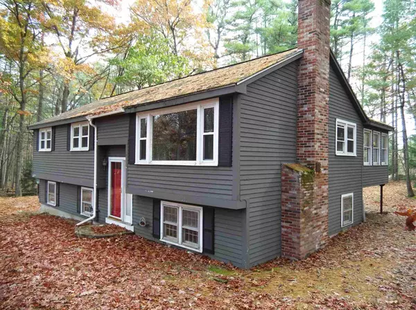 31 Danbury CIR, Amherst, NH 03031