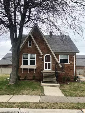 22935 PLEASANT ST, St. Clair Shores, MI 48080