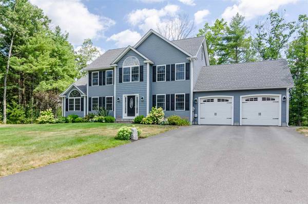 19 Brunswick CIR, Pelham, NH 03076