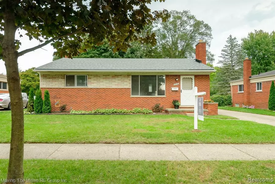 19554 HARDY Street, Livonia, MI 48152 1587