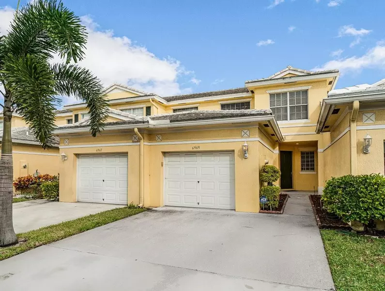 6969 Blue Skies DR, Lake Worth, FL 33463