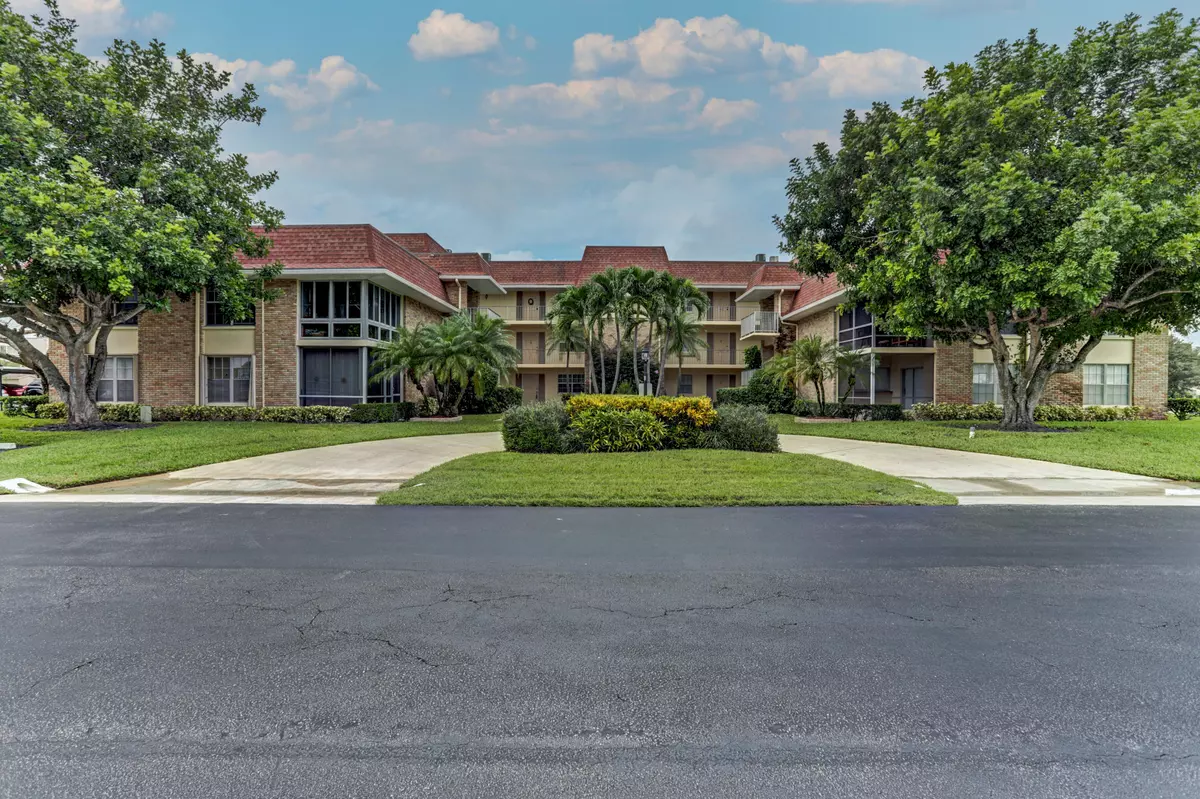 Palm Beach Gardens, FL 33418,5500 Tamberlane CIR 305