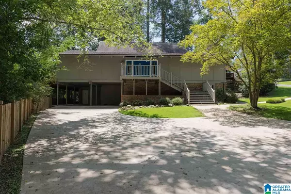 Mountain Brook, AL 35243,4400 BRIARGLEN DR