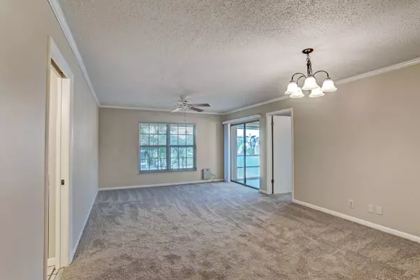 Palm Beach Gardens, FL 33418,5500 Tamberlane CIR 305