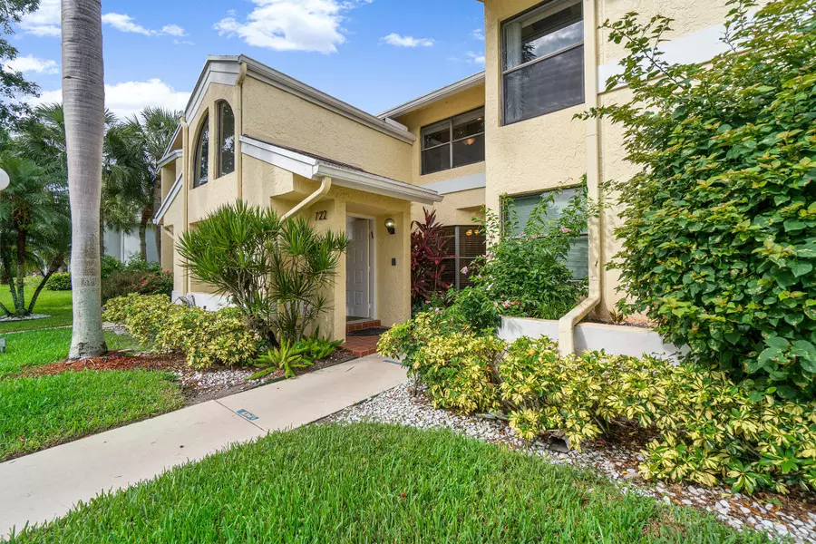 16769 Oak Hill TRL 722, Delray Beach, FL 33484