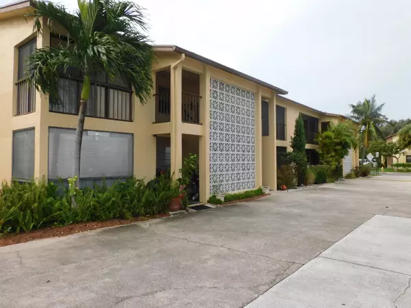 1753 N 3rd AVE 205, Lake Worth Beach, FL 33460