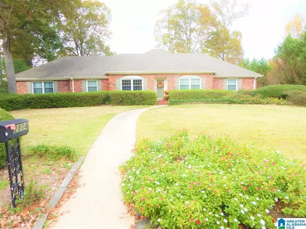 2804 CAHAWBA TRL, Birmingham, AL 35243