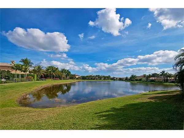 Boca Raton, FL 33496,17582 Middle Lake DR