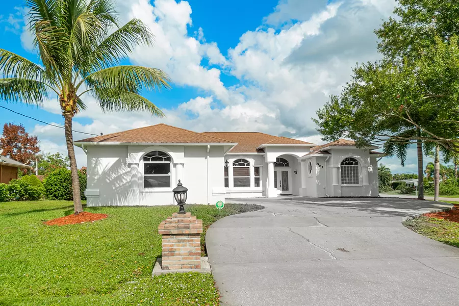 981 SE Bayfront AVE, Port Saint Lucie, FL 34983