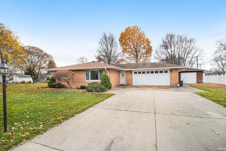 24724 Belmar Drive, Elkhart, IN 46517