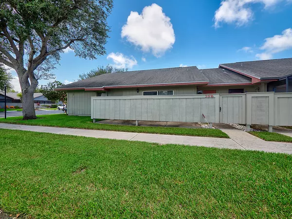 Jensen Beach, FL 34957,3916 NW Cinnamon Tree CIR