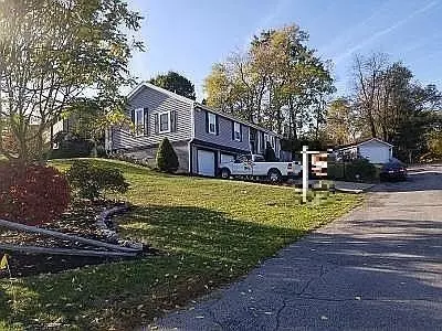 Elizabeth, PA 15037,701 Regina Dr