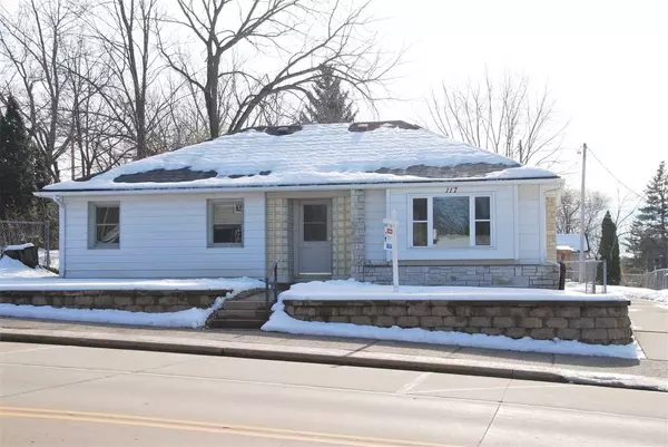 117 E Main St, Cambridge, WI 53523