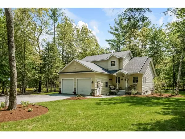 12 Susan DR, Moultonborough, NH 03254