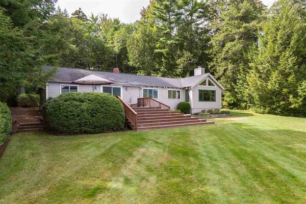 9 Geery LN, Moultonborough, NH 03254