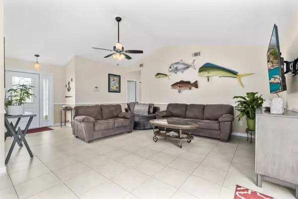 Fort Pierce, FL 34982,5909 Cassia DR