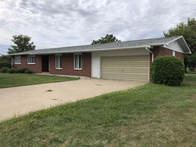 740 N East Ave, Viroqua, WI 54665