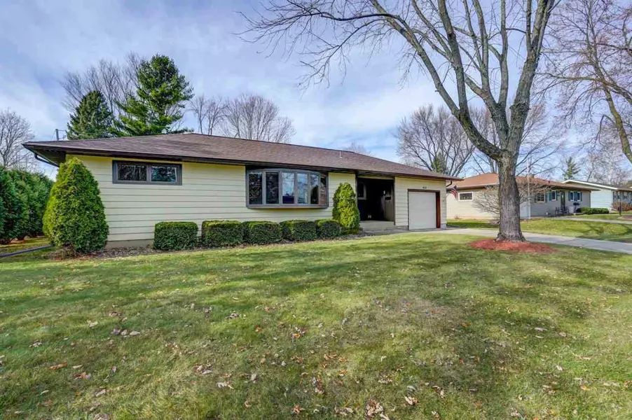 412 S Jefferson St, Verona, WI 53593