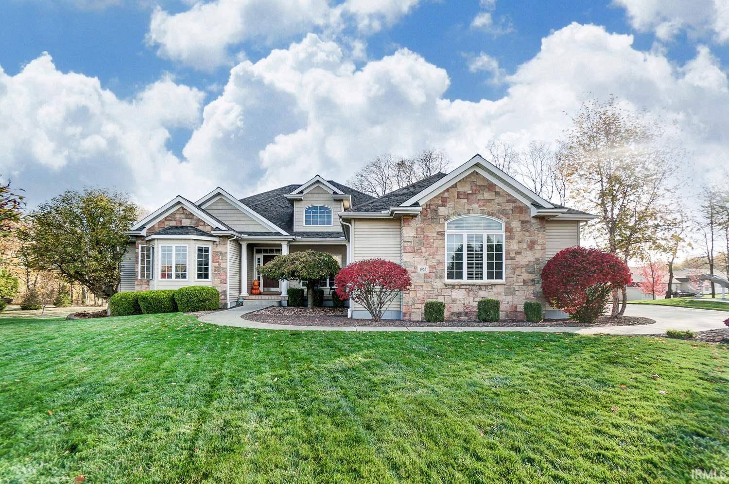 1963 Pheasant Ridge Drive, Warsaw, IN 46580