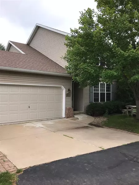 5178 RIDGE OAK DR, Madison, WI 53704