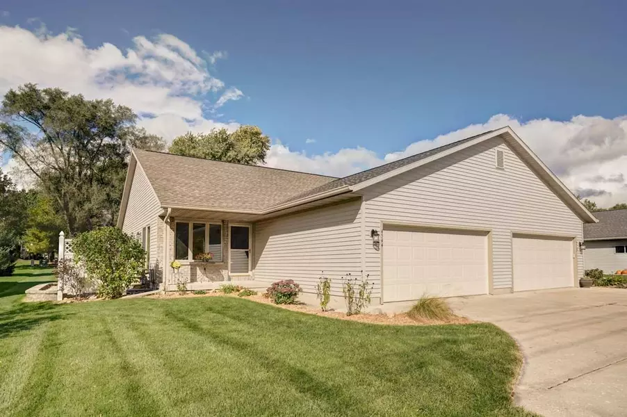 4544 Windsor Rd, Windsor, WI 53598