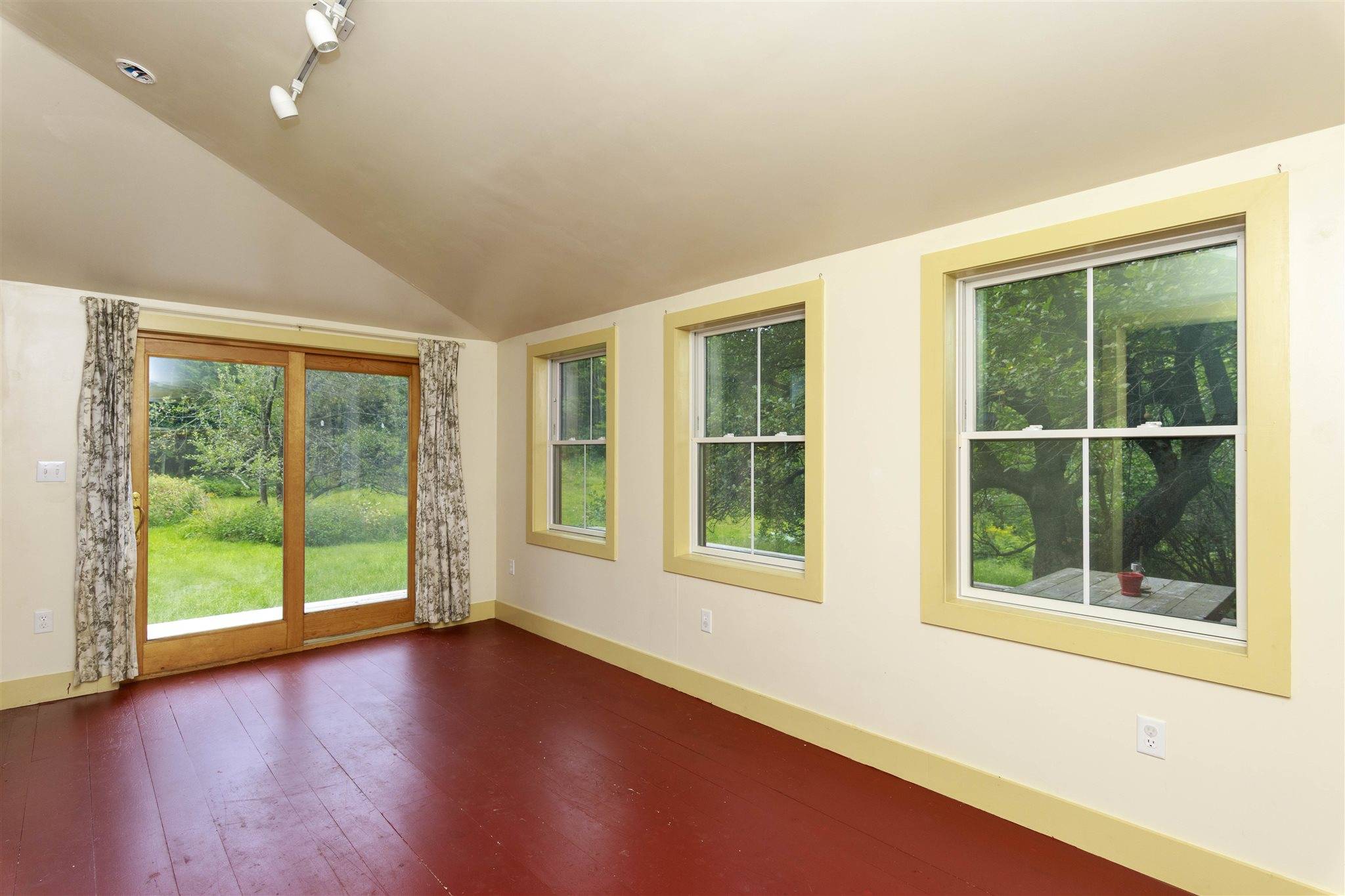 Bolton, VT 05465,1873 Notch RD