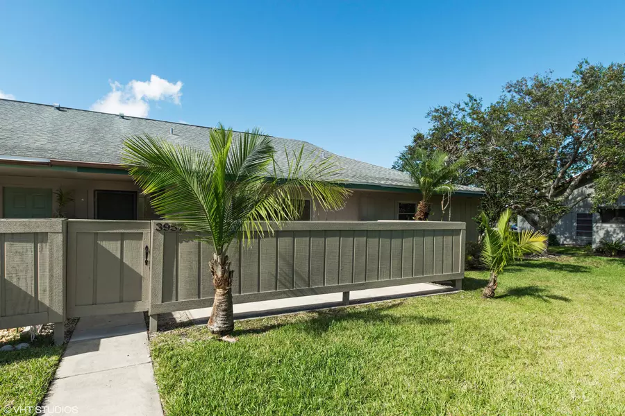 3957 NW Cinnamon Tree CIR, Jensen Beach, FL 34957