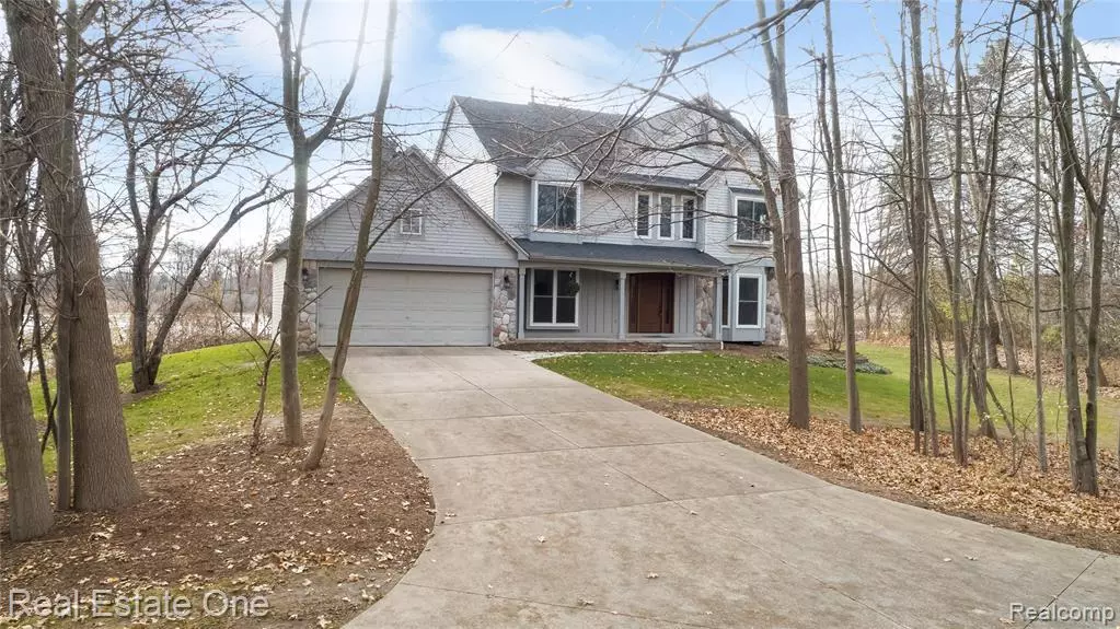 6185 LAKE WALDON Drive, Clarkston, MI 48346 2293