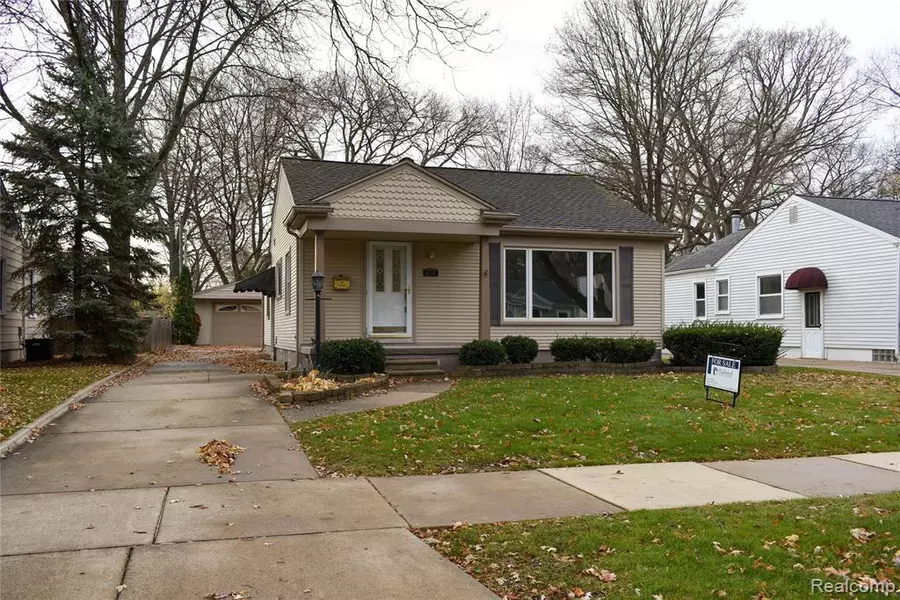 1007 BUTTERNUT Avenue, Royal Oak, MI 48073 3205