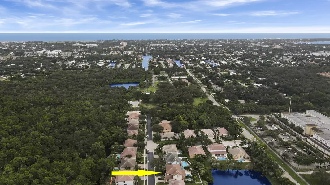 205 Lone Pine DR, Palm Beach Gardens, FL 33410