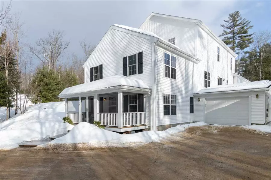 16 Tufts LN, Center Harbor, NH 03226