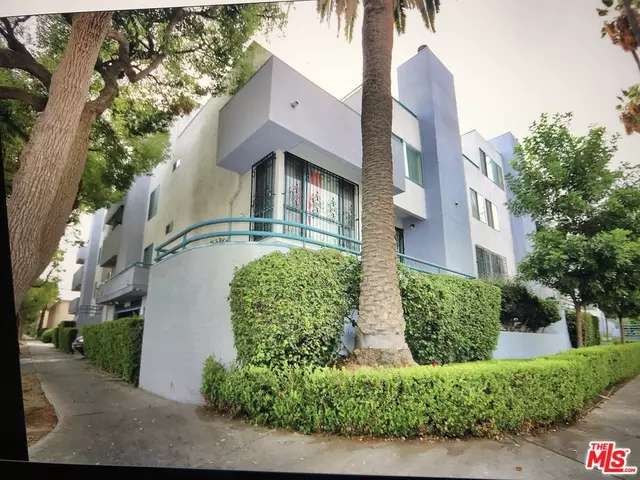 14610 Erwin St #207, Van Nuys, CA 91411