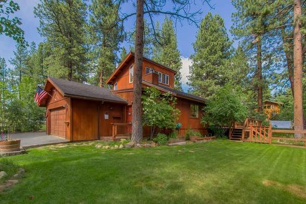 10647 Wyckham Way, Truckee, CA 96161