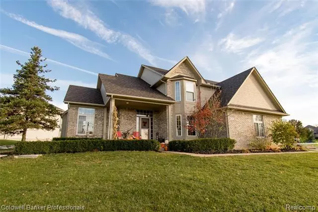 1347 RIDGE VIEW CRT, Grand Blanc Twp, MI 48439