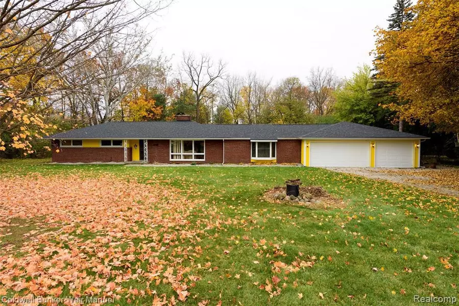 33727 ARGONNE RD, Farmington Hills, MI 48335-