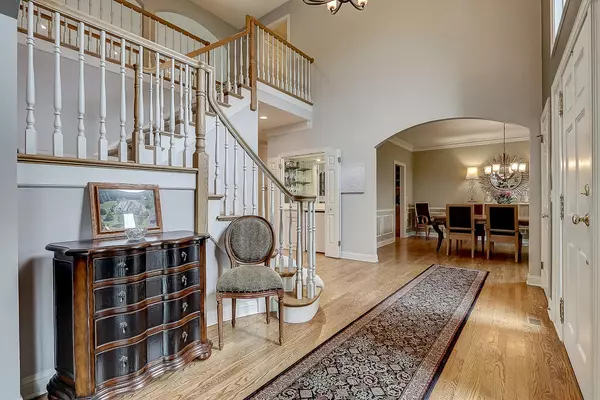 Mequon, WI 53092,10610 N Wood Crest Ct